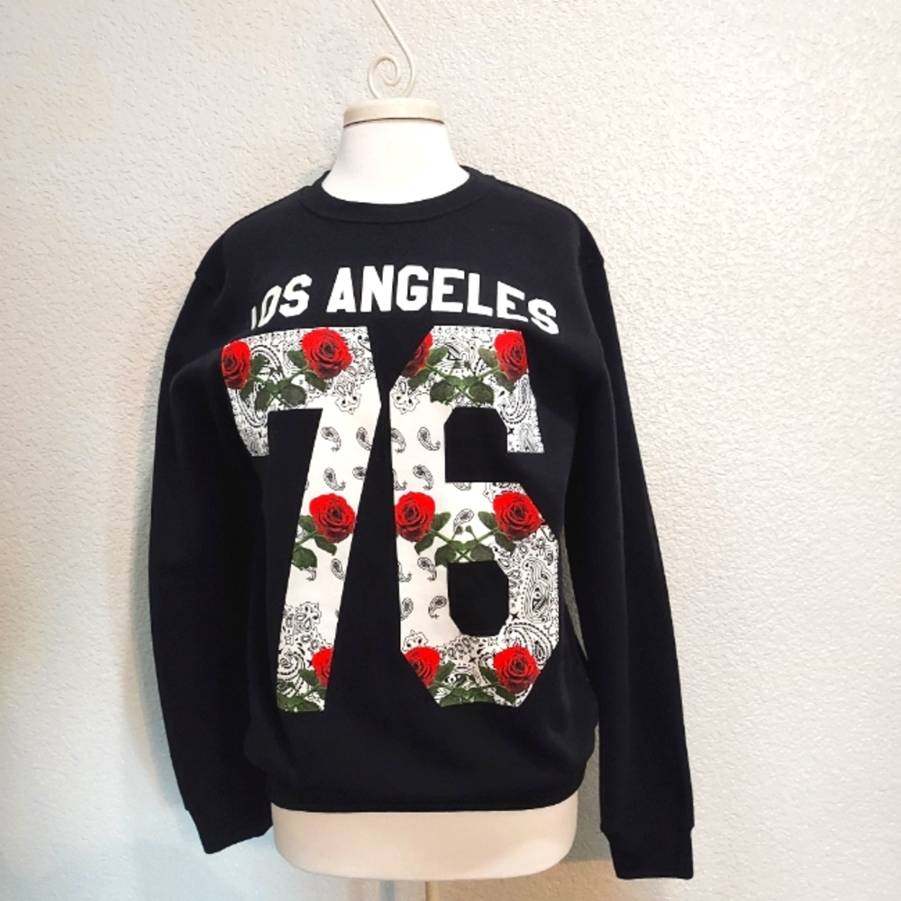 Ring of Fire Los Angeles Black Sweater w/Red Roses 76 Size Large